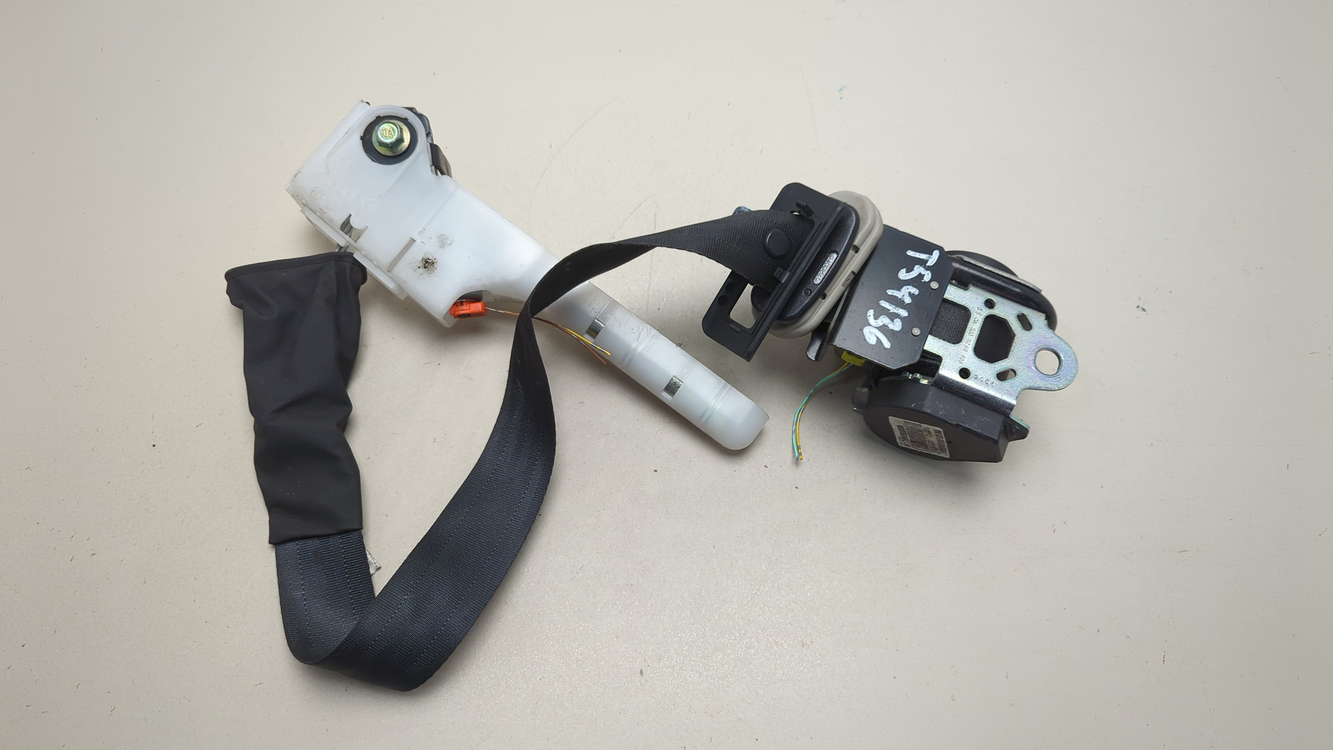 Ремень безопасности