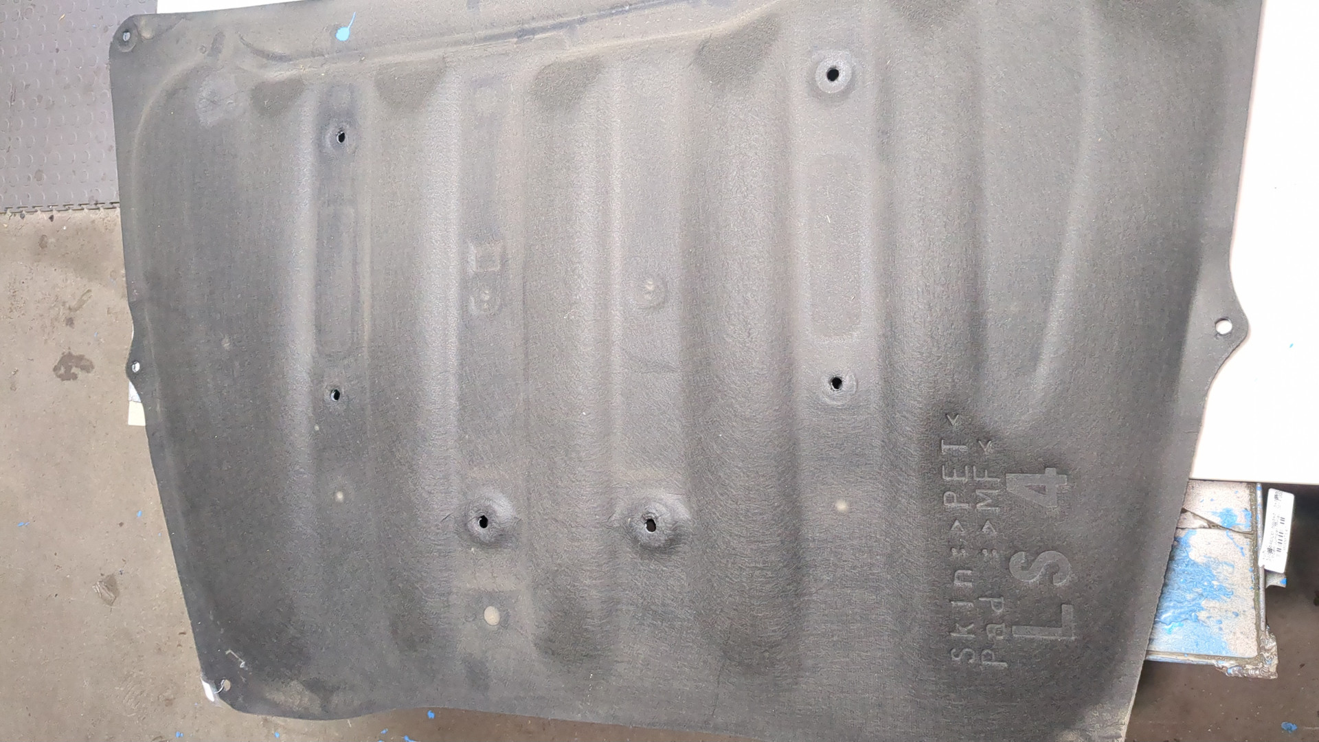 Шумоизоляция капота