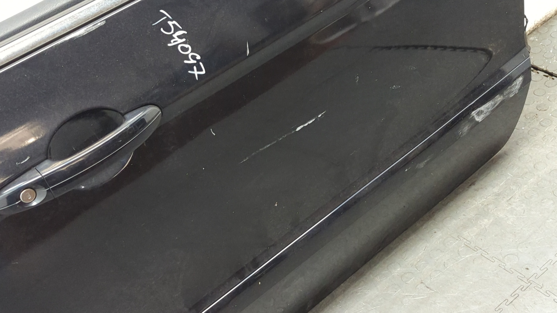 Дверь передняя правая