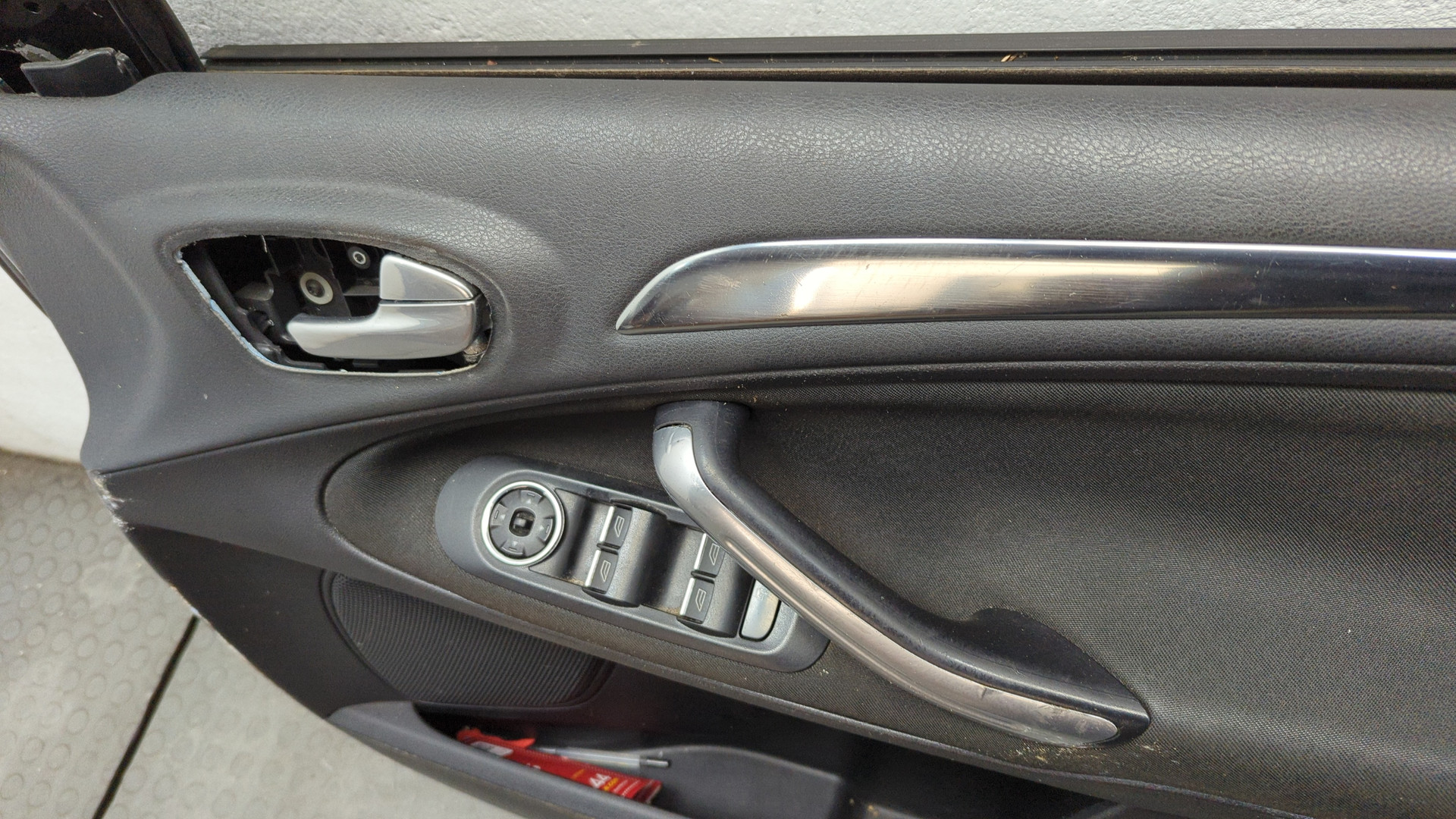 Дверь передняя правая