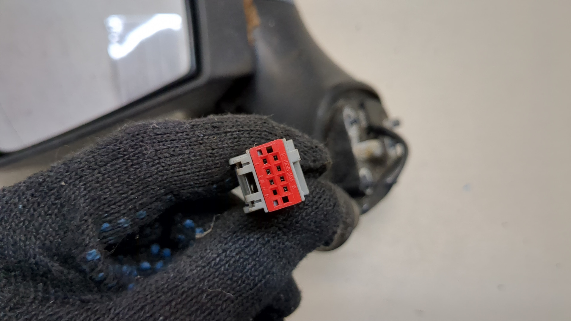 Зеркало левое электрическое