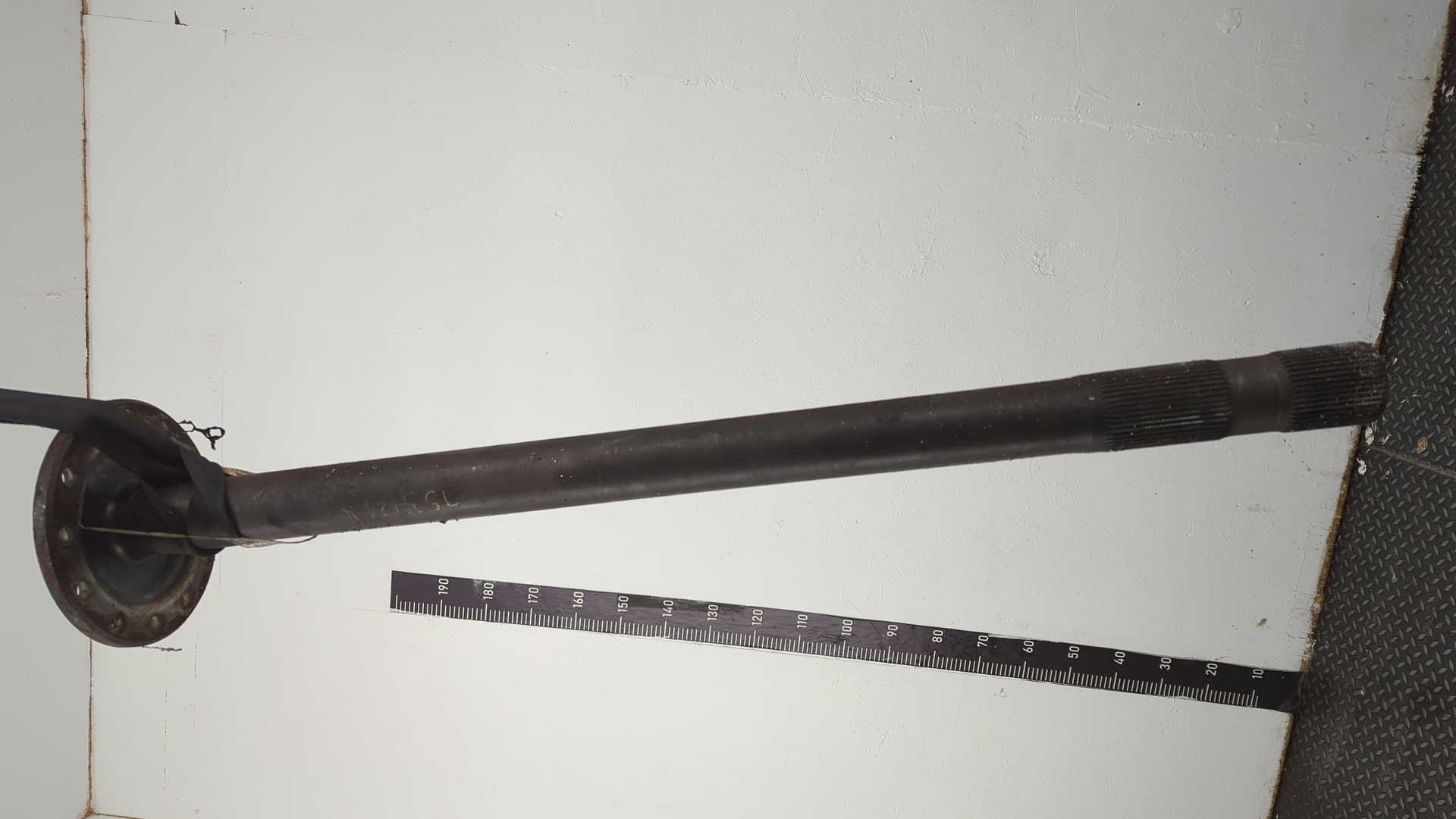 Полуось задняя правая