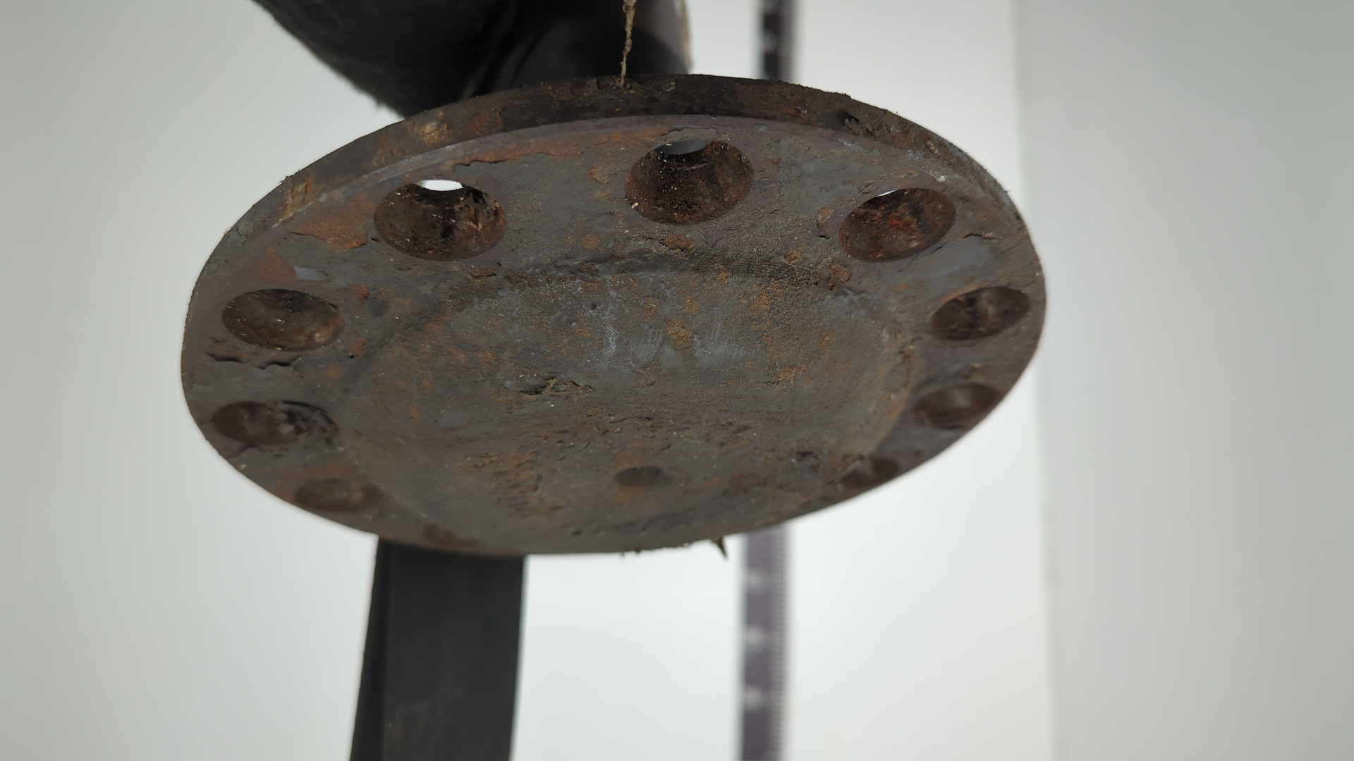 Полуось задняя правая