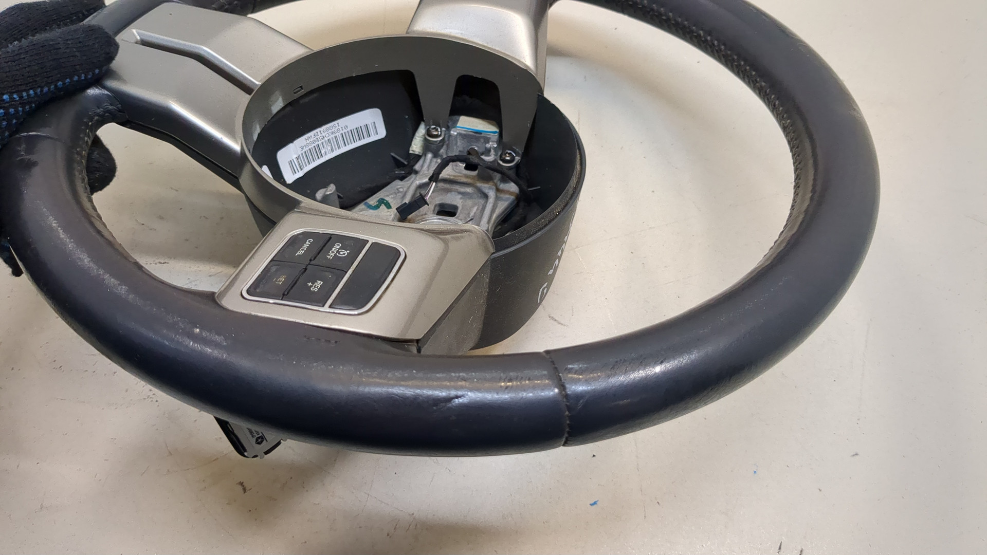 Рулевое колесо (руль)