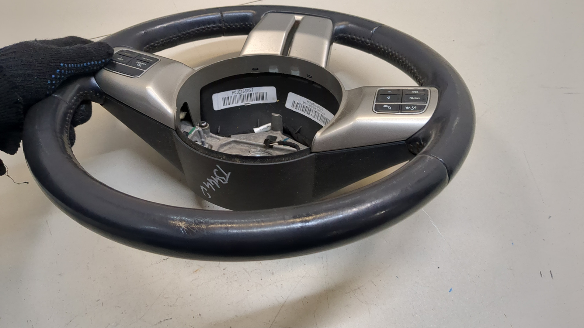 Рулевое колесо (руль)