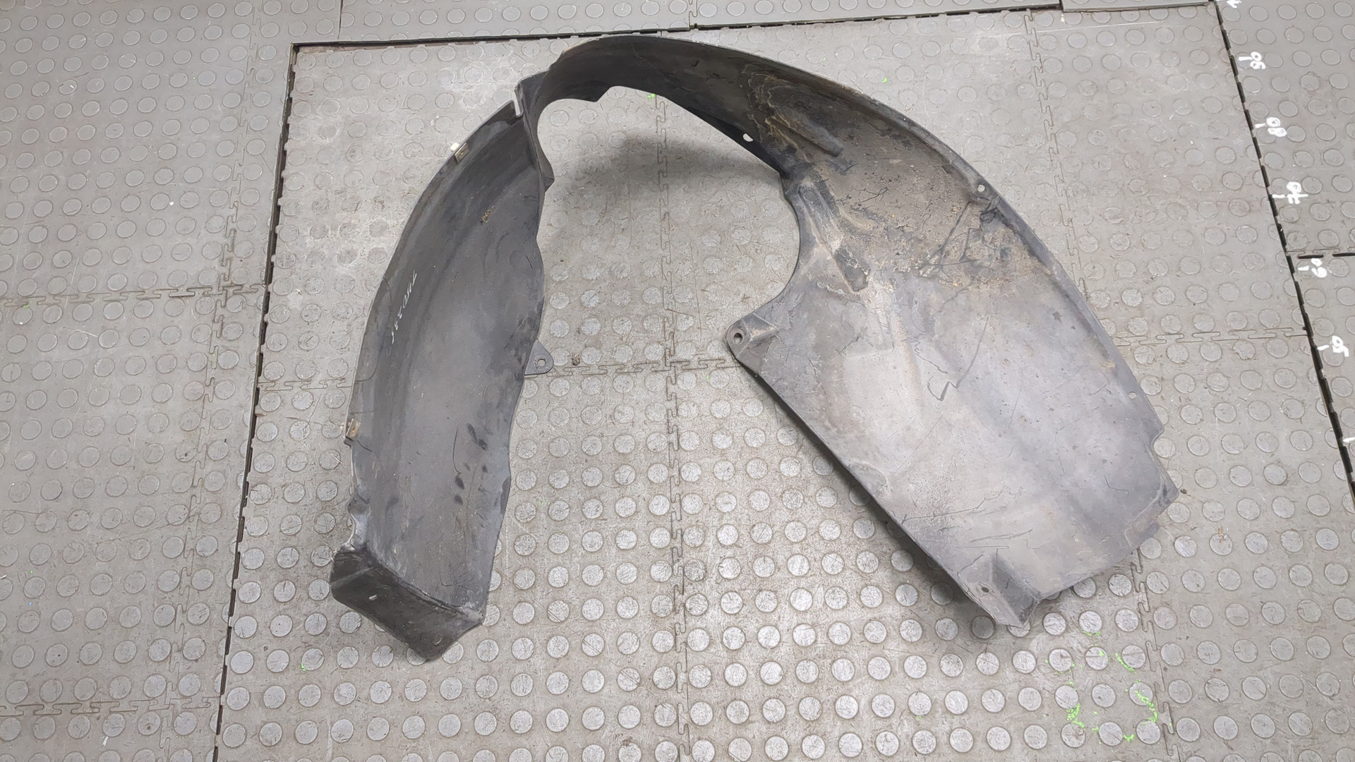 Локер передний левый