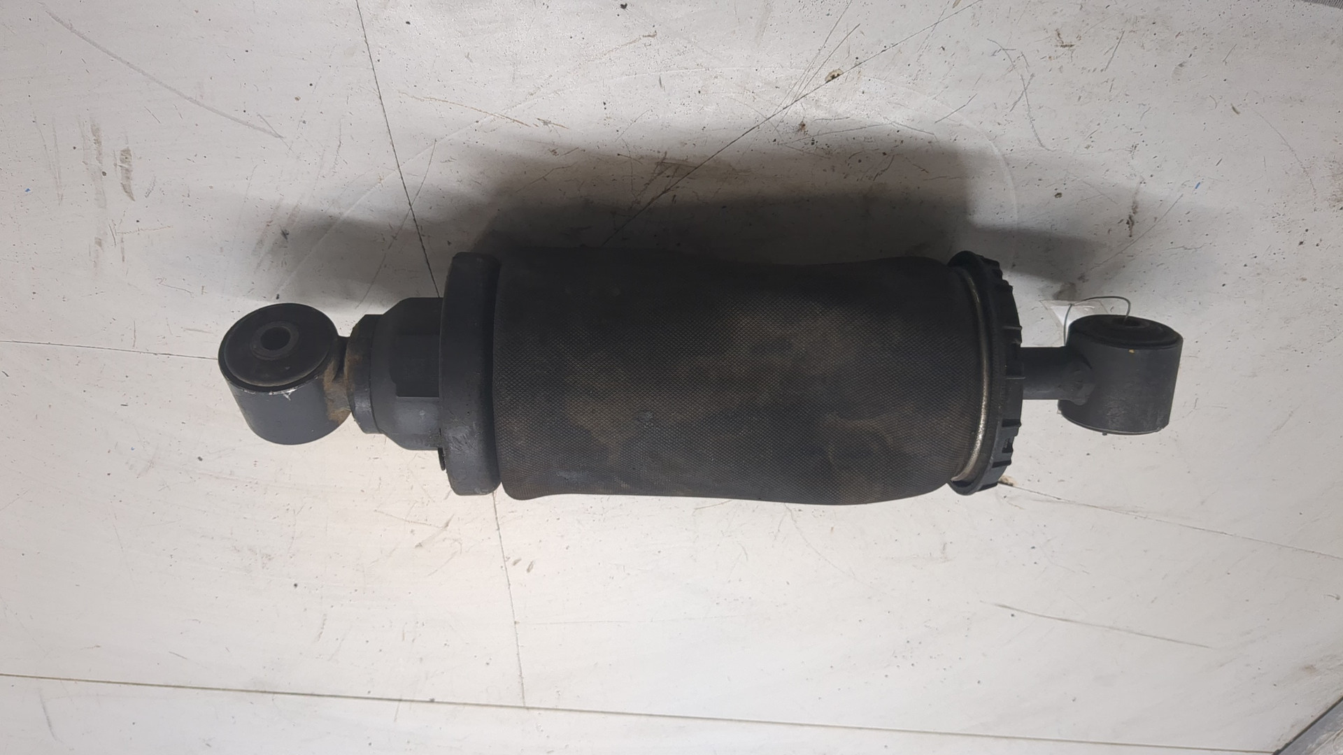 Амортизатор кабины