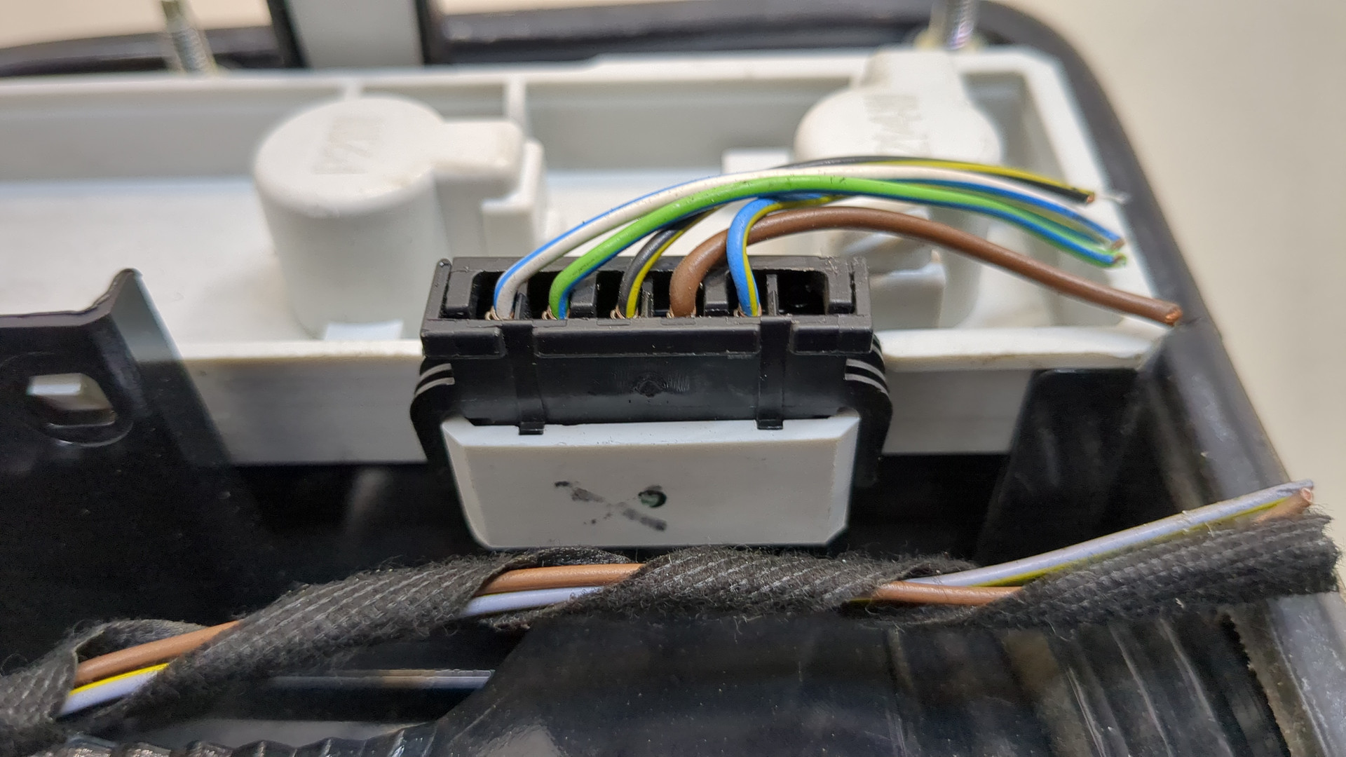 Фонарь задний правый