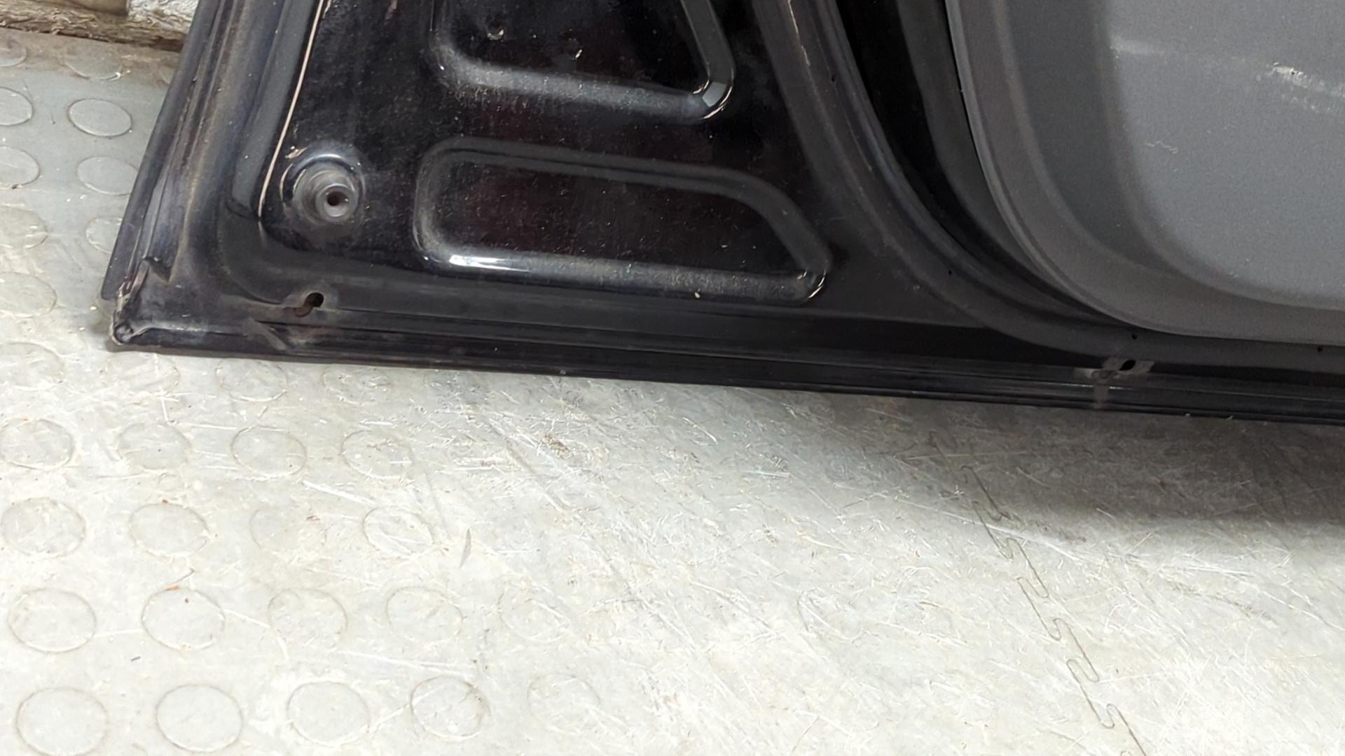 Дверь передняя левая