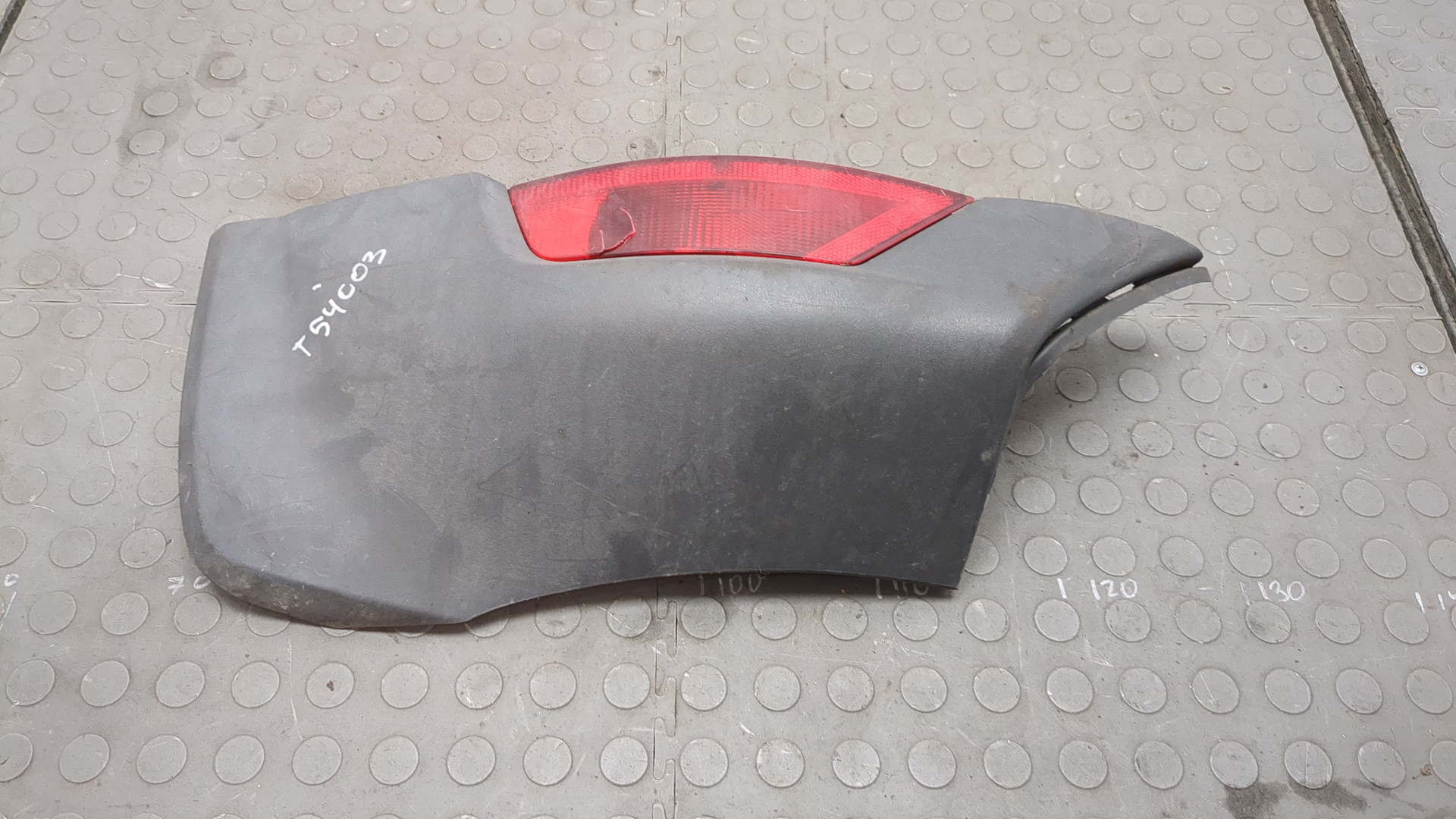 Накладка заднего бампера левая