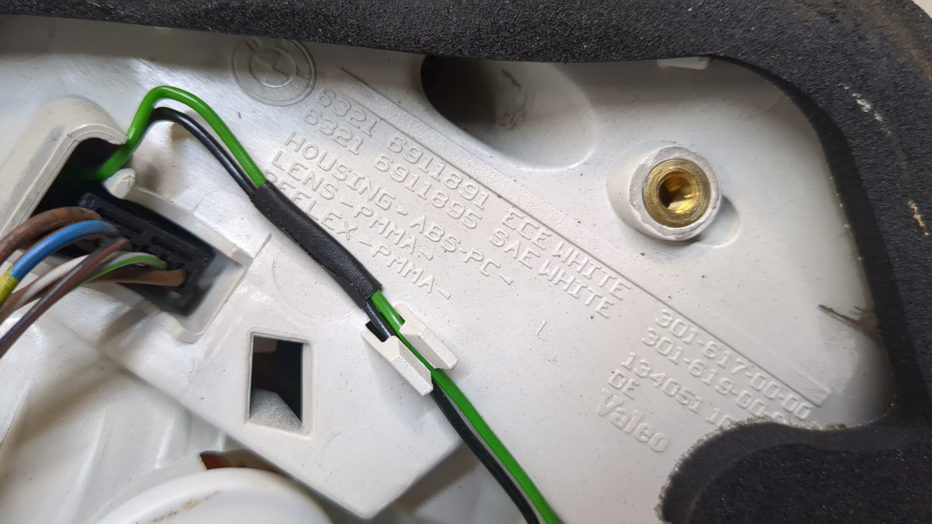 Фонарь задний левый