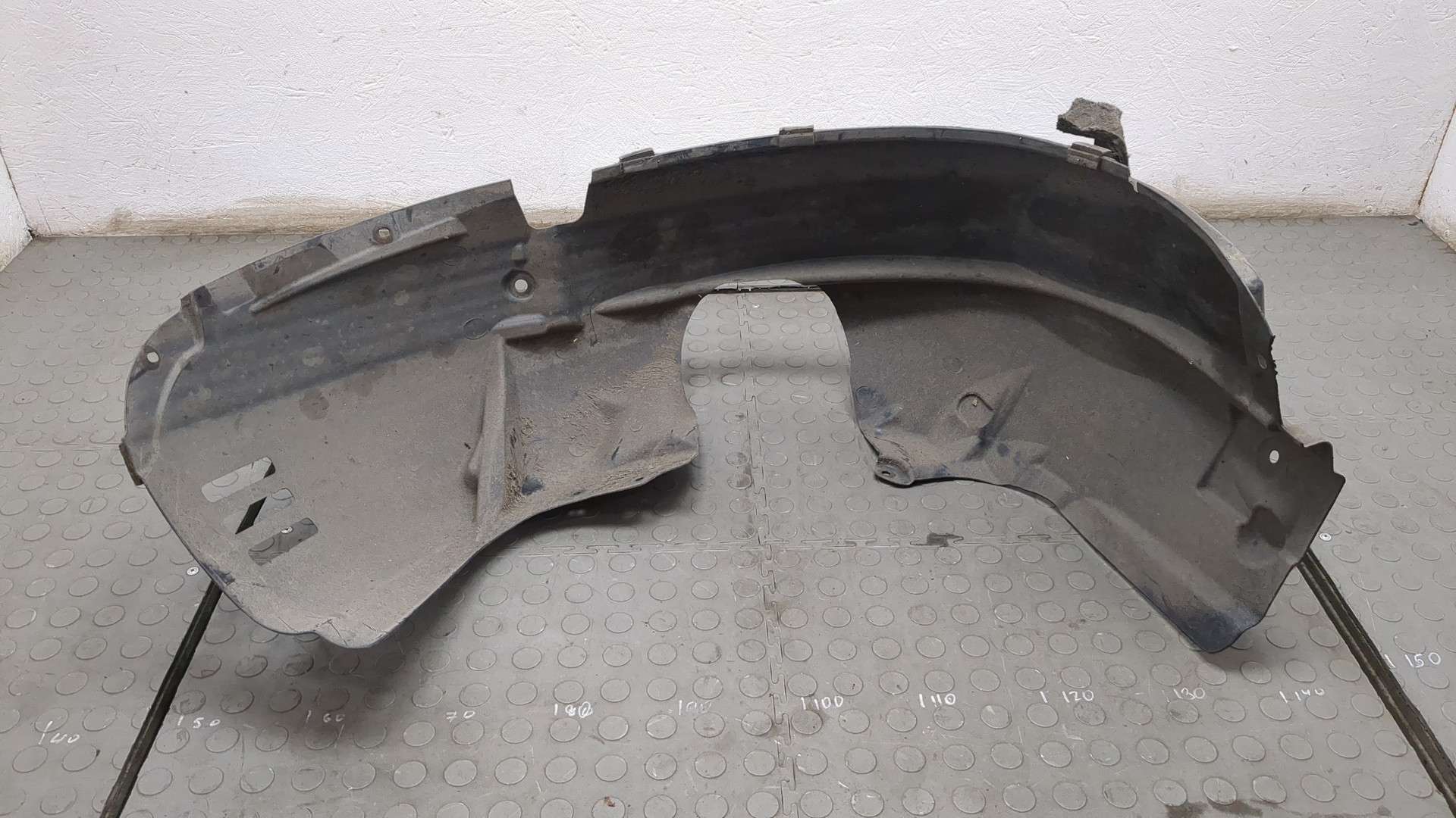 Локер передний левый