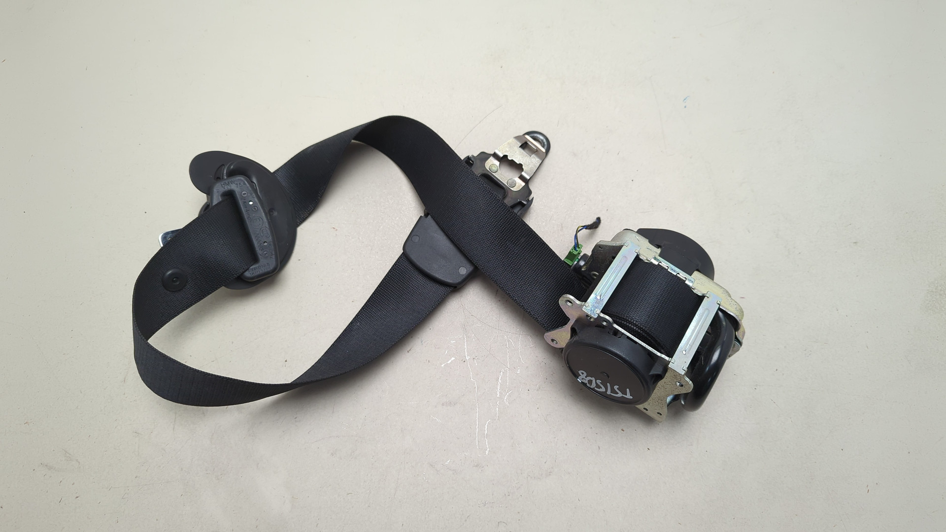 Ремень безопасности