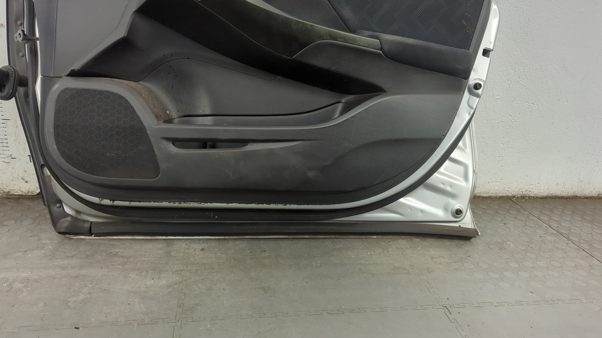 Дверь передняя правая