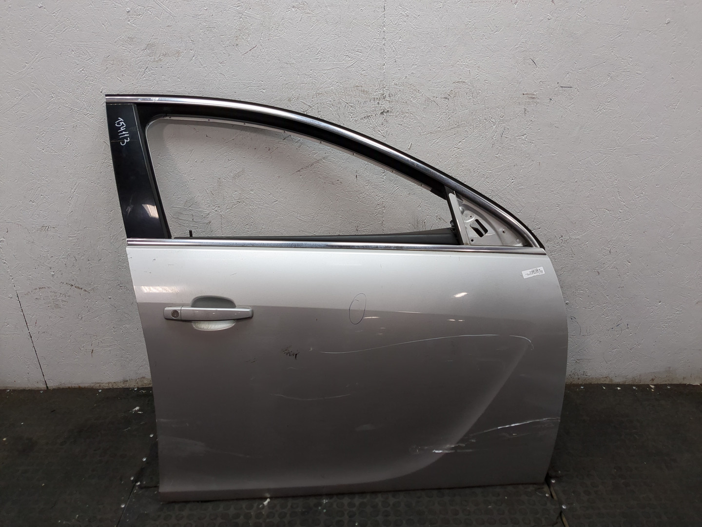 Дверь передняя правая