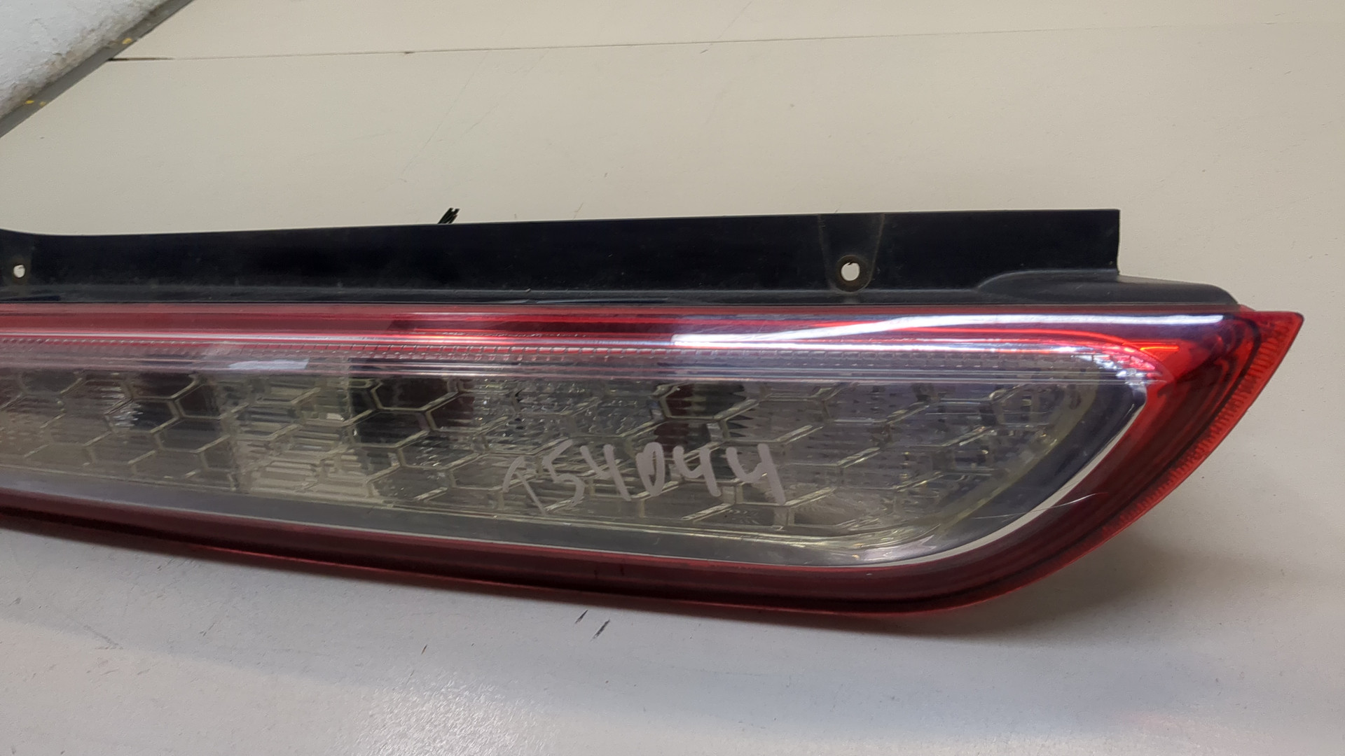 Фонарь задний левый