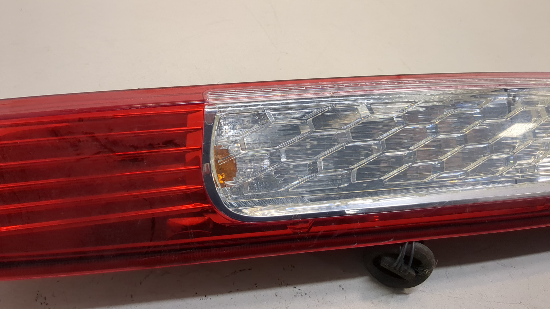 Фонарь задний левый