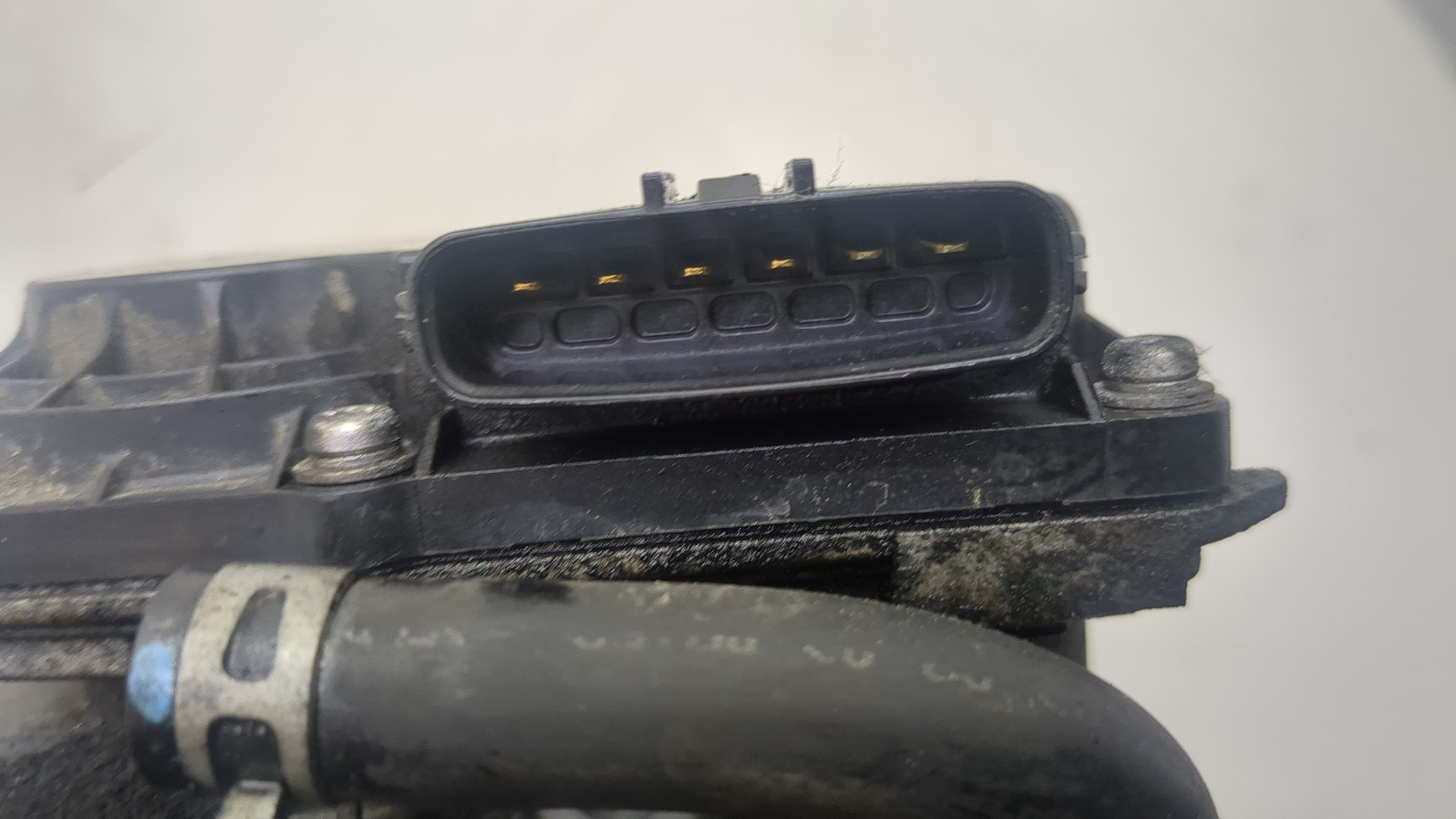 Заслонка дроссельная электрическая