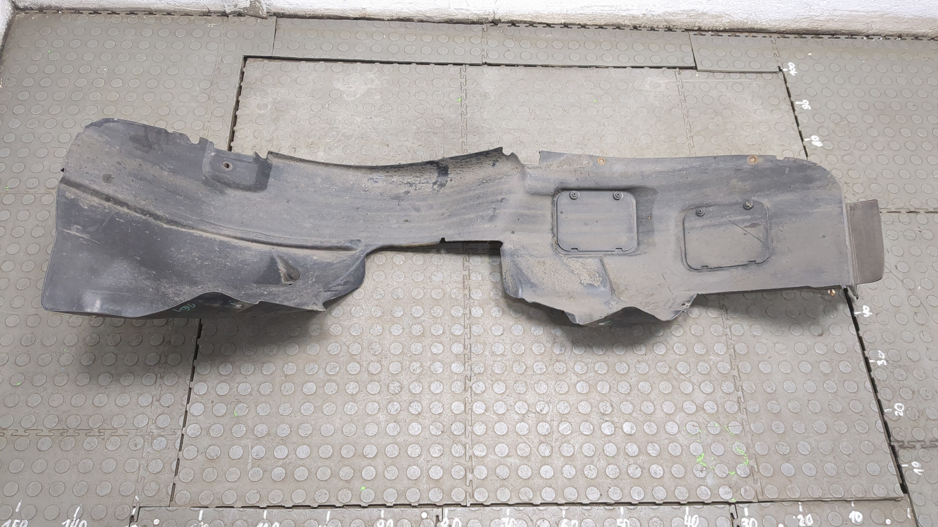 Локер передний правый