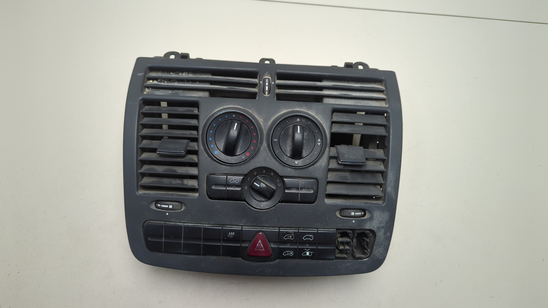 Переключатель отопителя