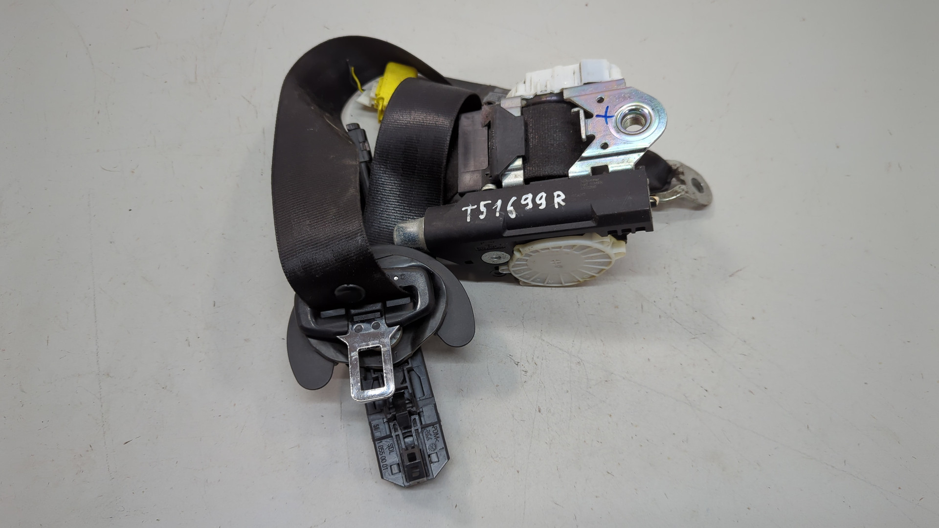 Ремень безопасности