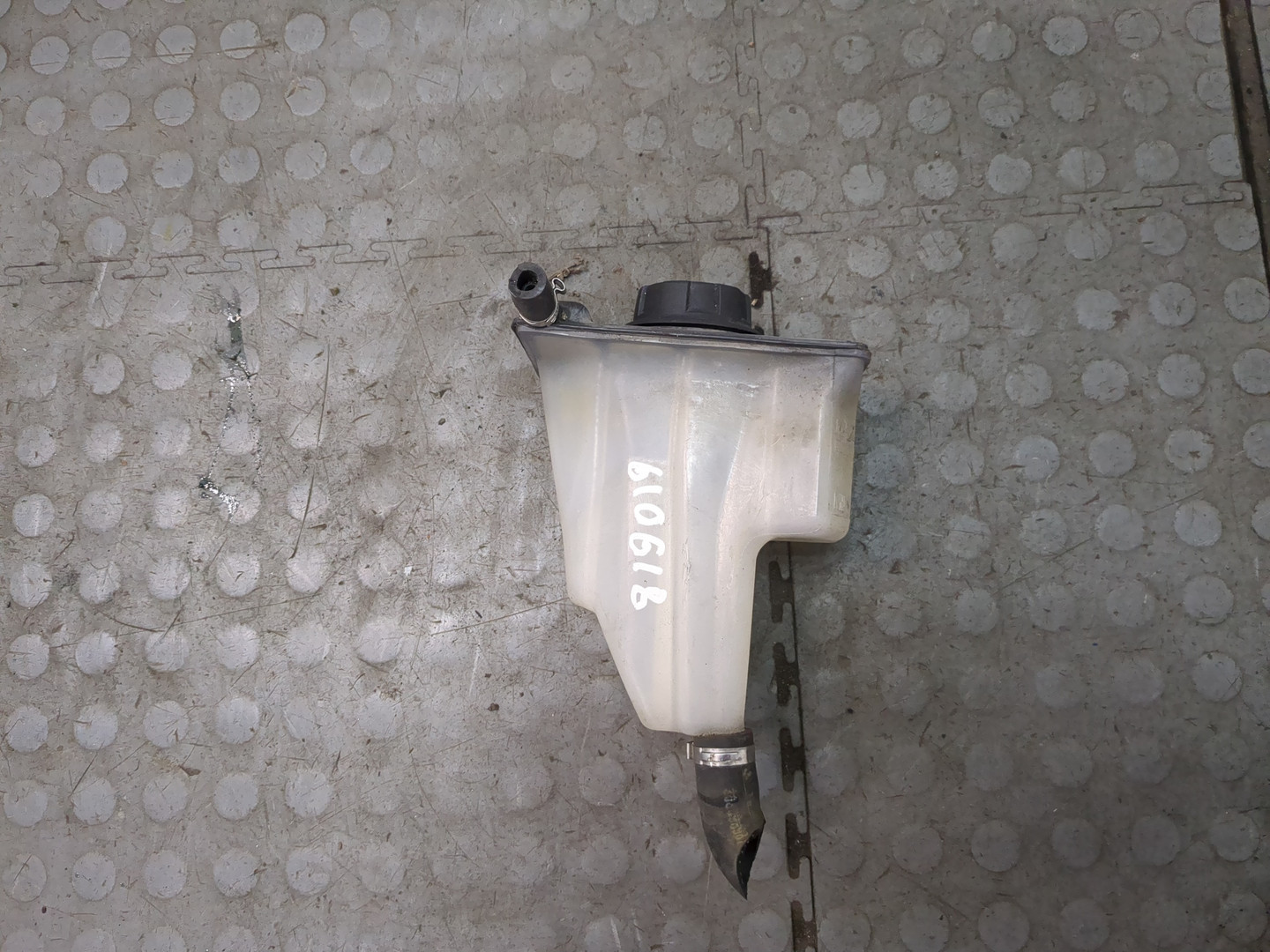 Бачок расширительный