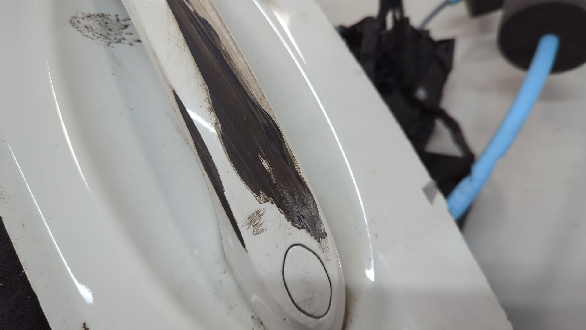 Замок двери передней правой