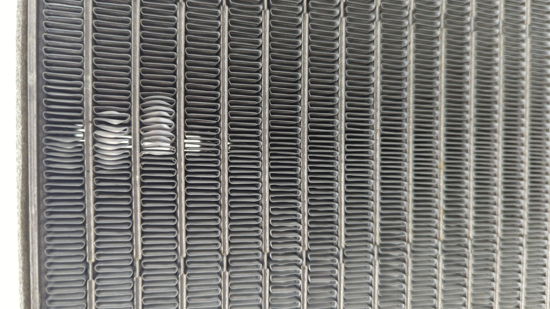 Радиатор кондиционера / конденсер