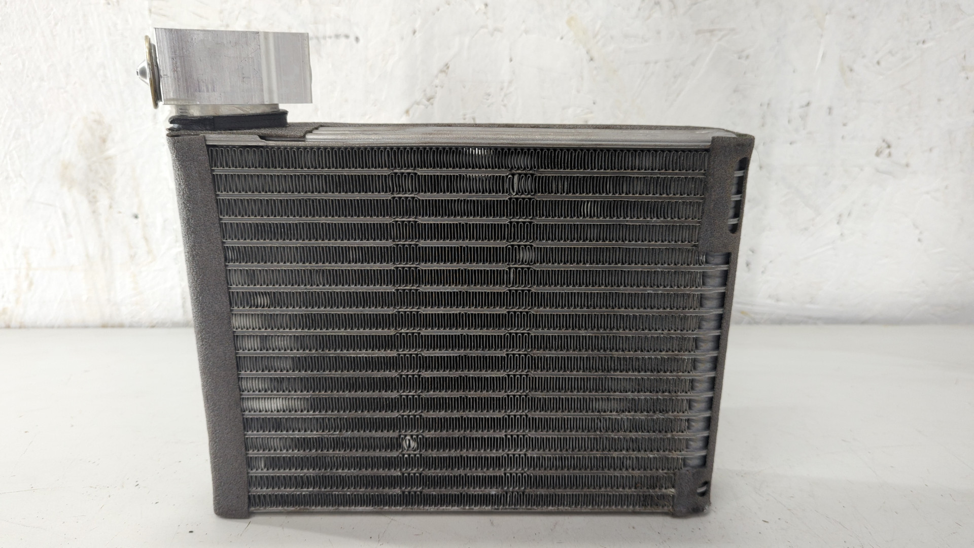 Радиатор кондиционера / конденсер