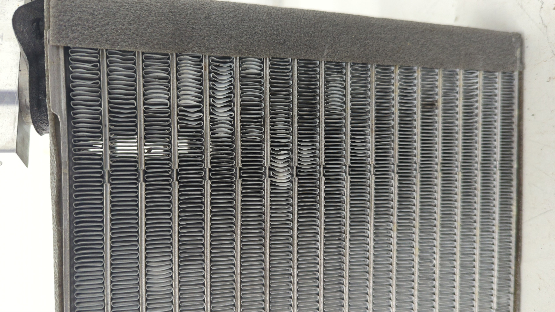 Радиатор кондиционера / конденсер