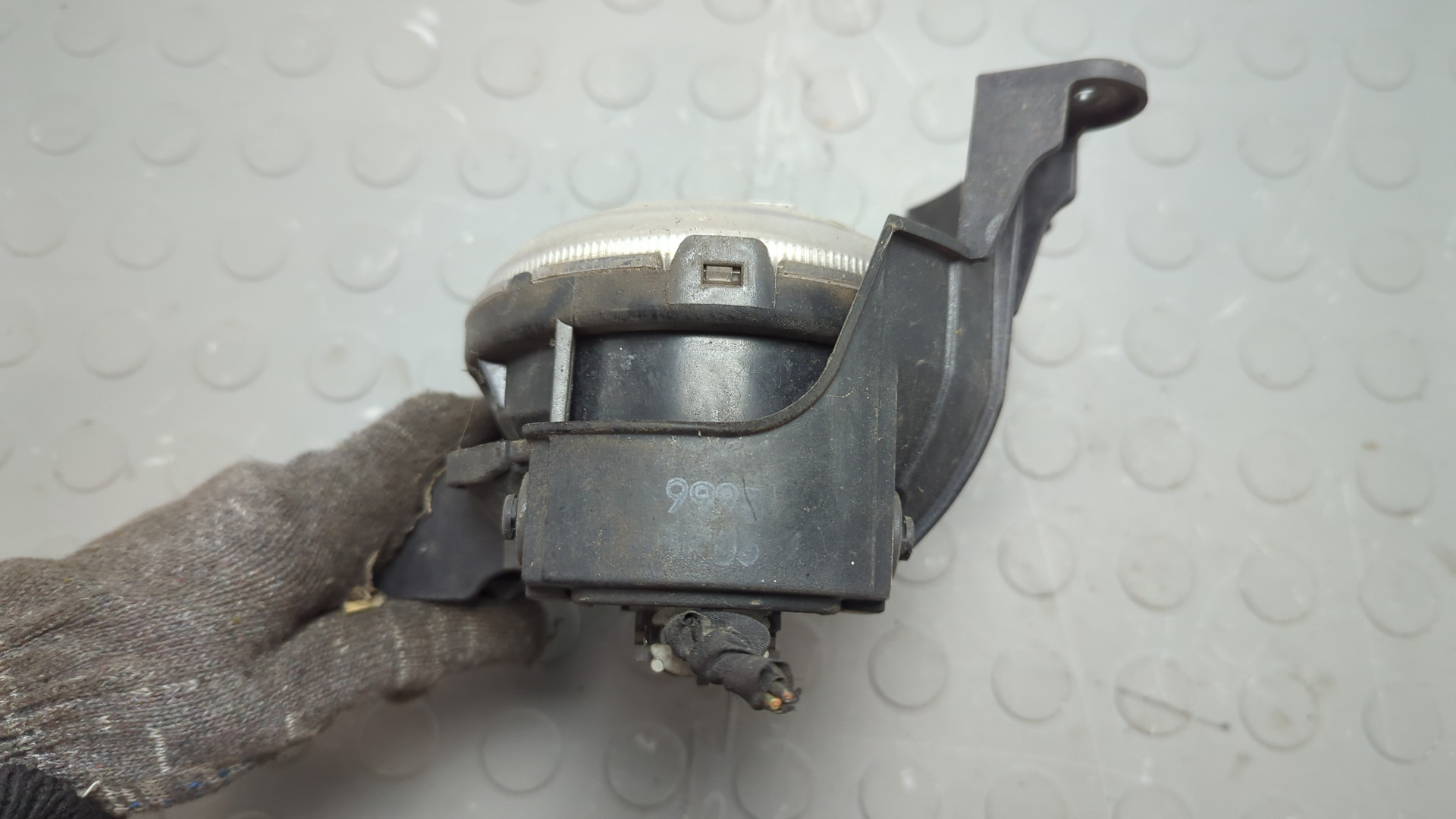 Фара противотуманная правая