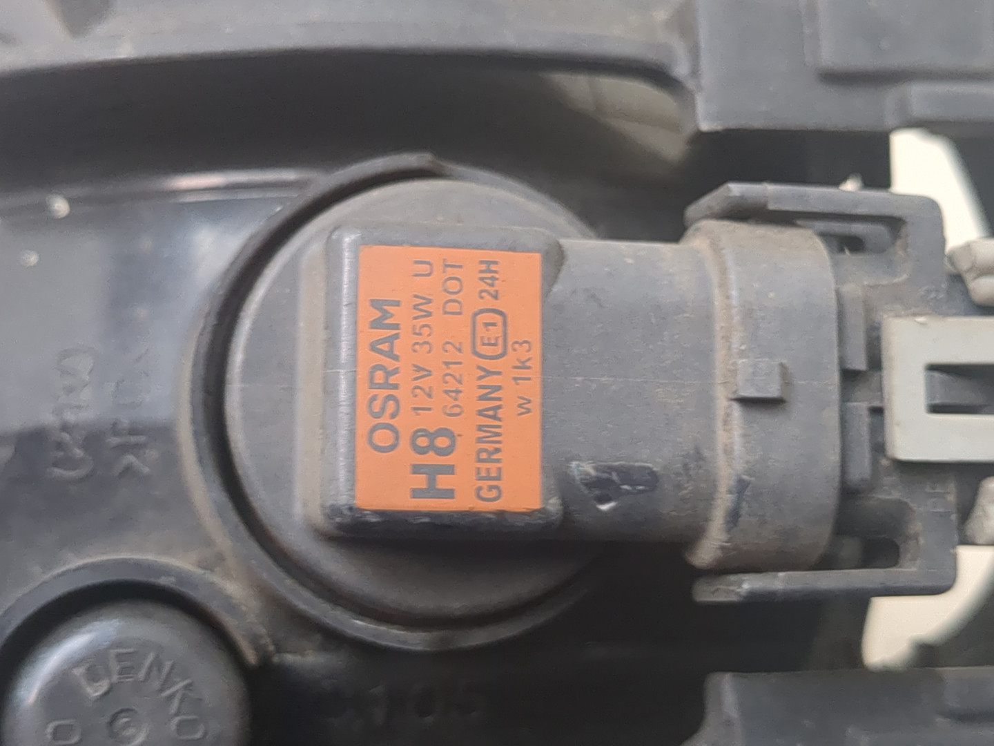 Фара противотуманная правая