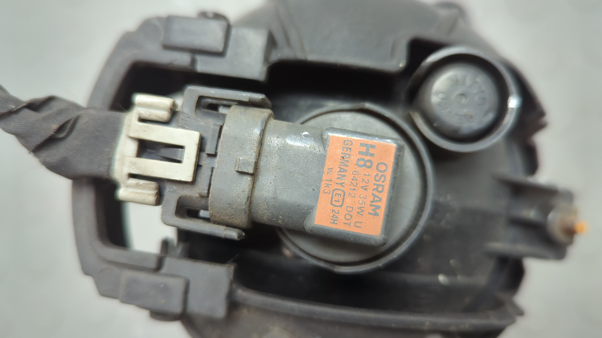 Фара противотуманная правая