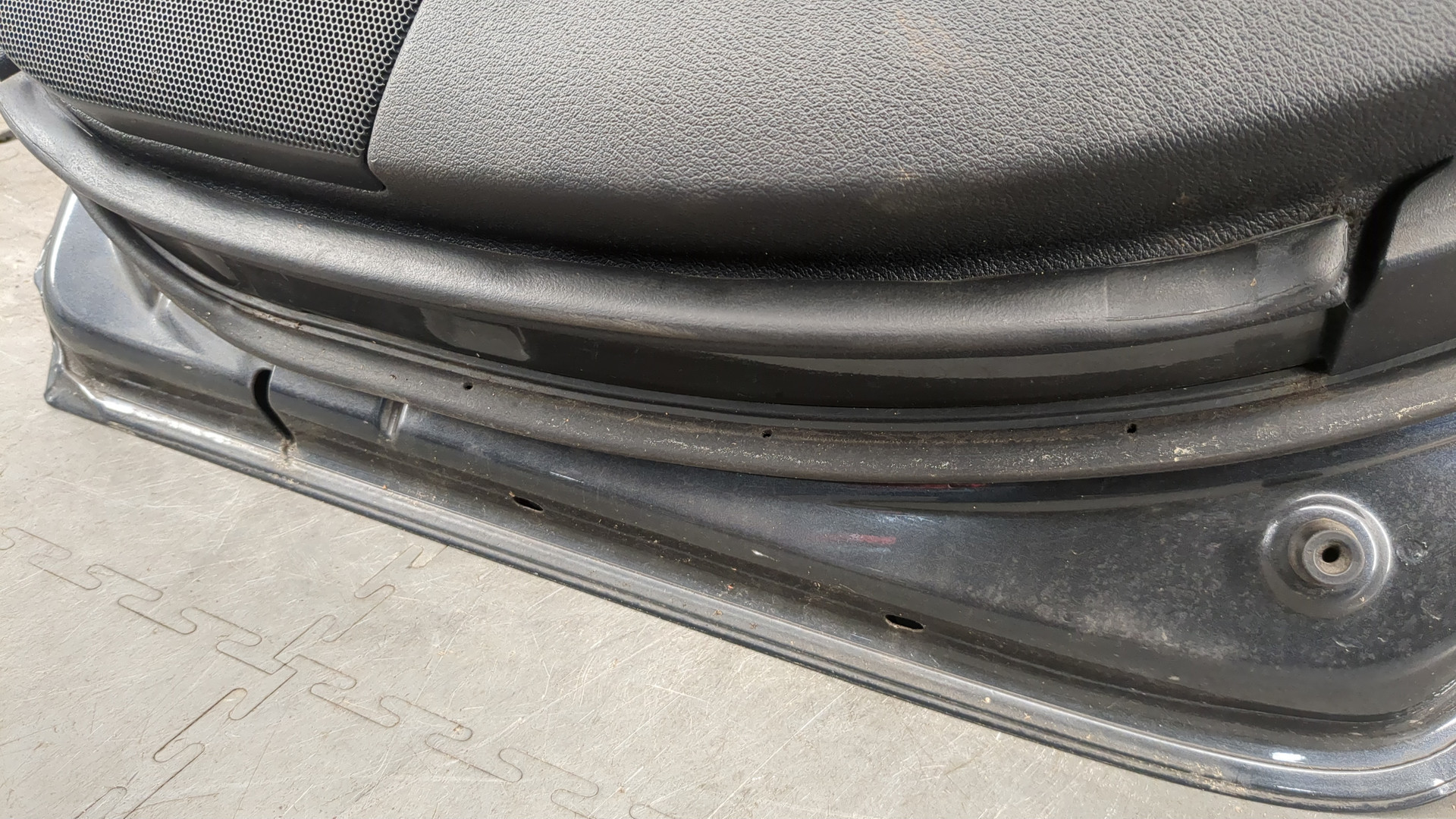 Дверь задняя правая