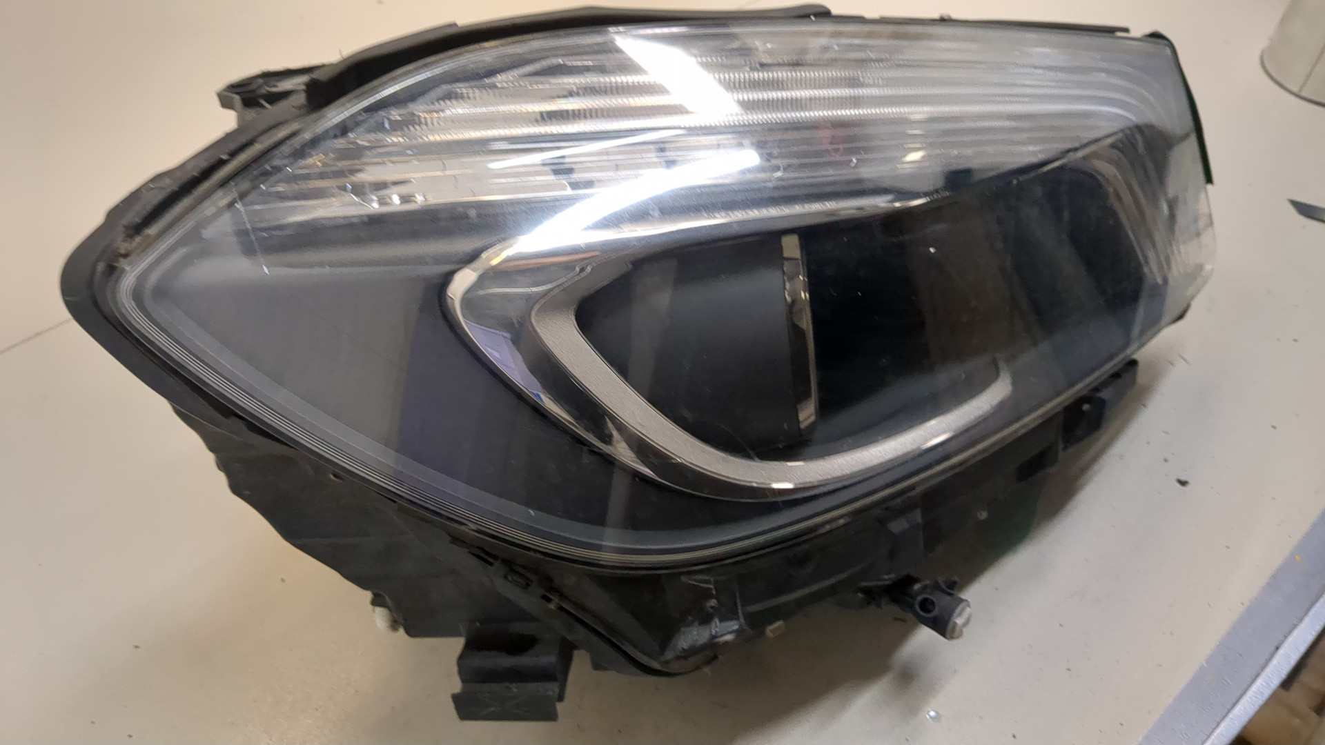 Фара правая