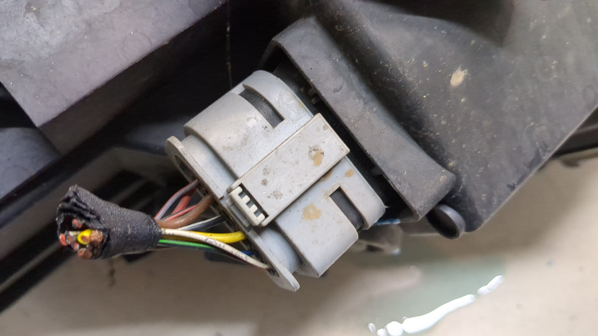 Фара правая