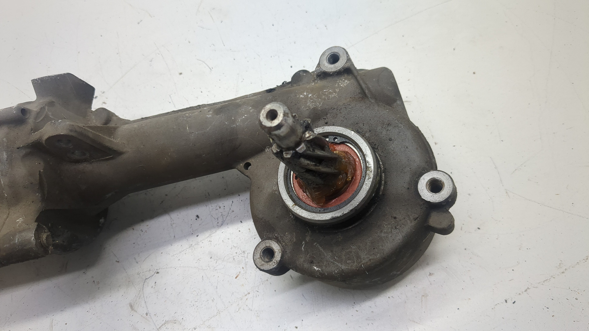 Серводвигатель рулевой рейки