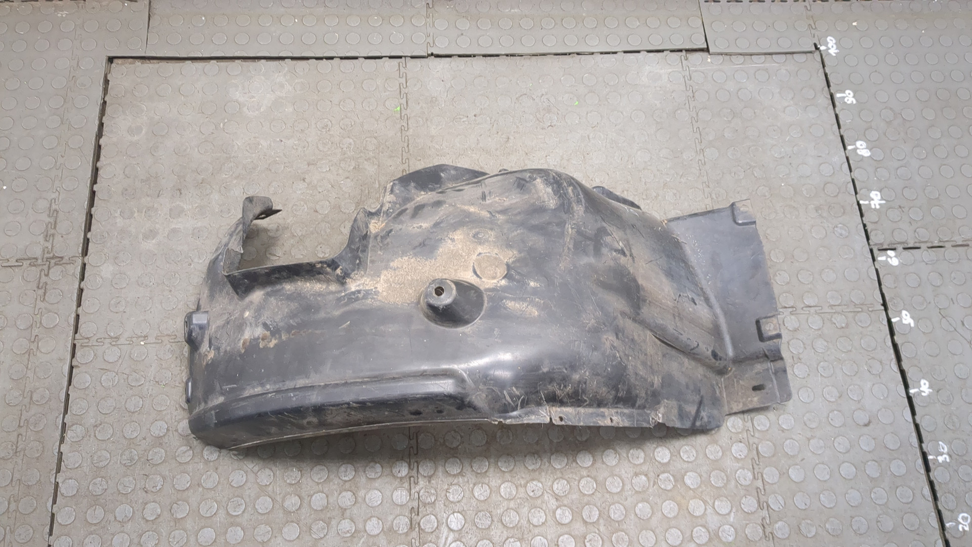 Локер передний левый