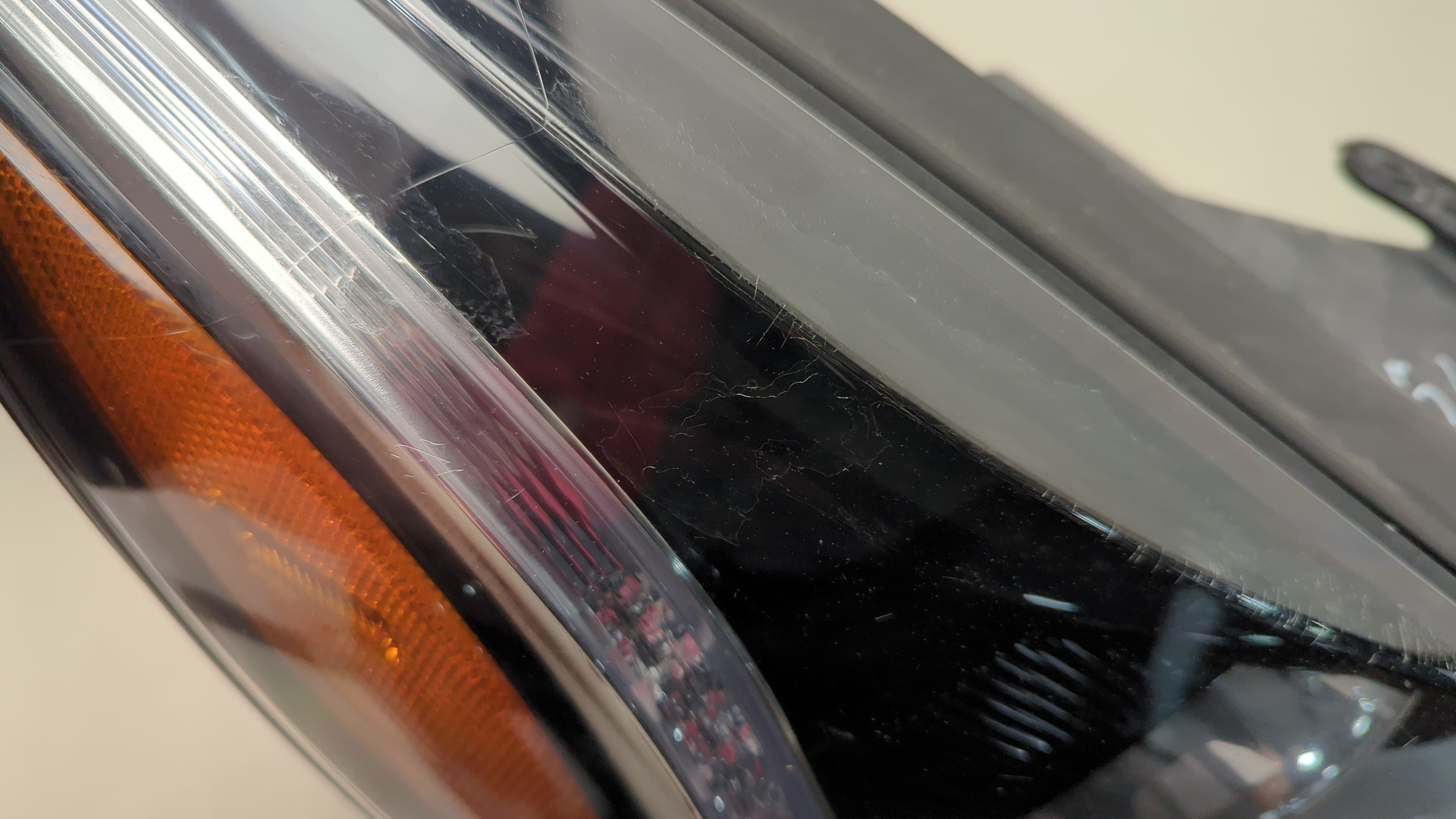 Фара правая