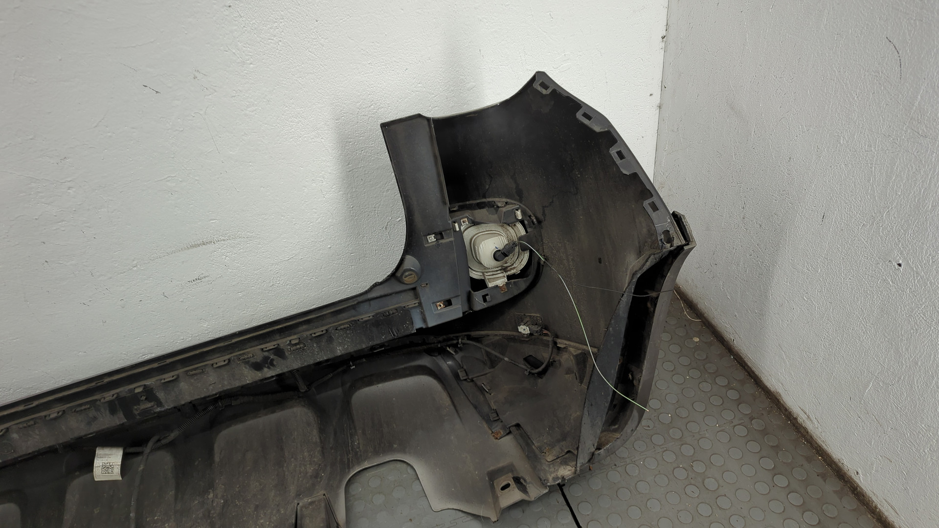 Бампер задний