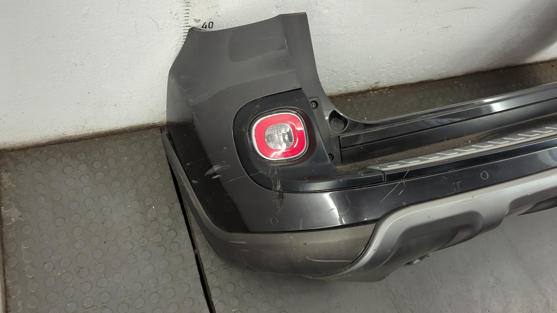 Бампер задний