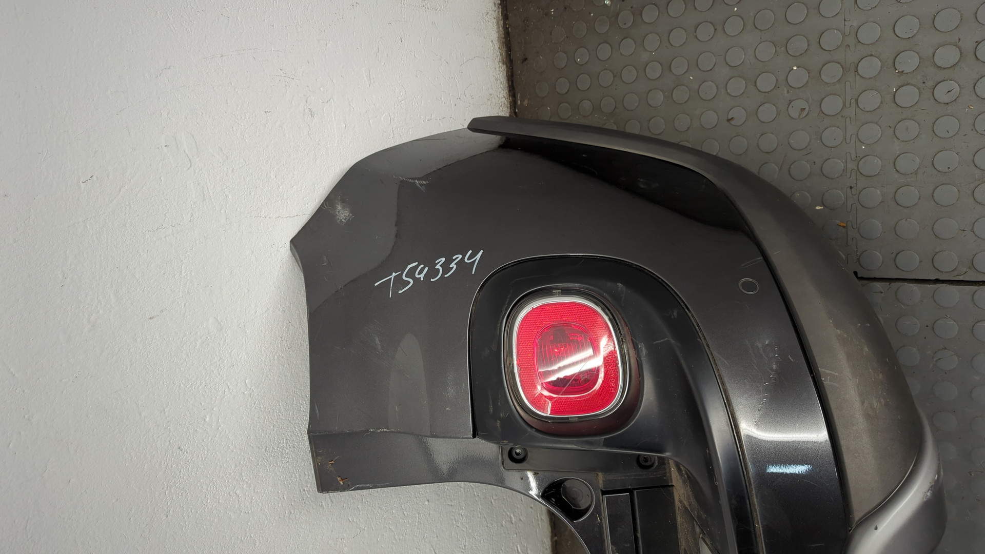 Бампер задний