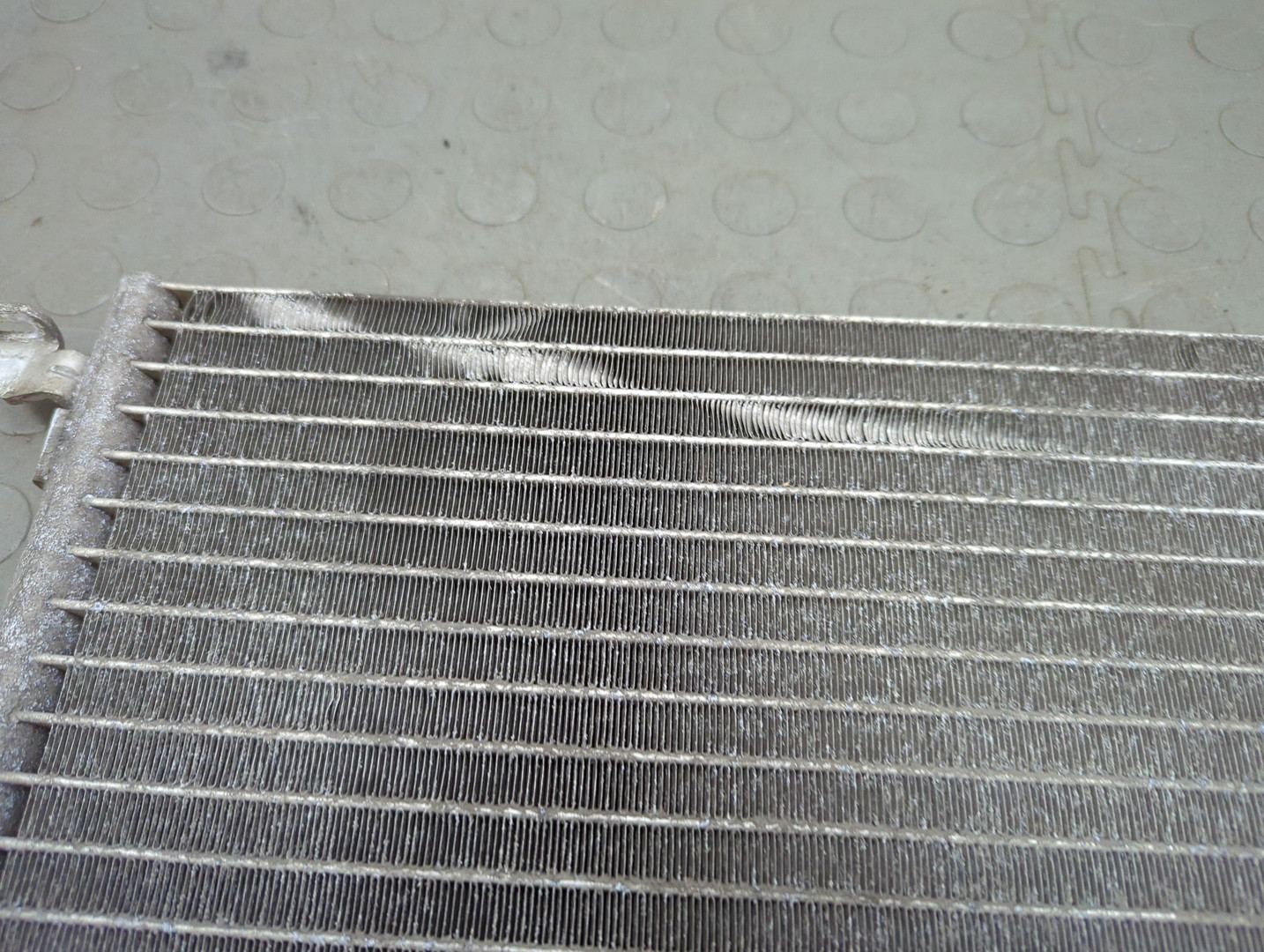 Радиатор кондиционера / конденсер