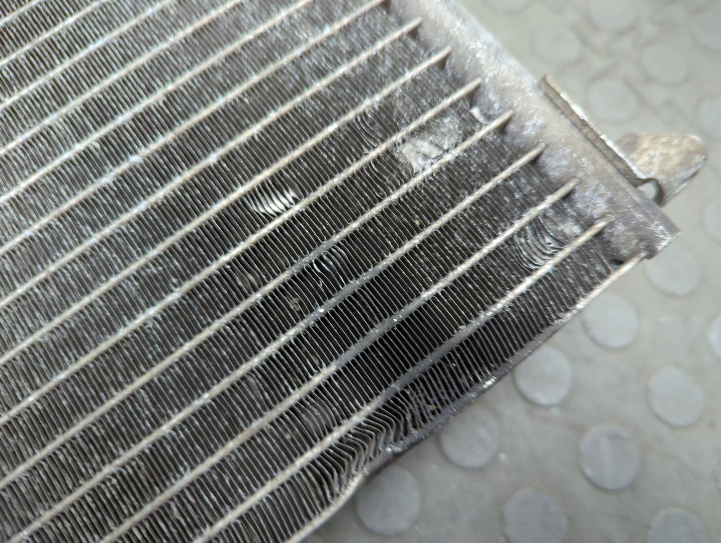 Радиатор кондиционера / конденсер