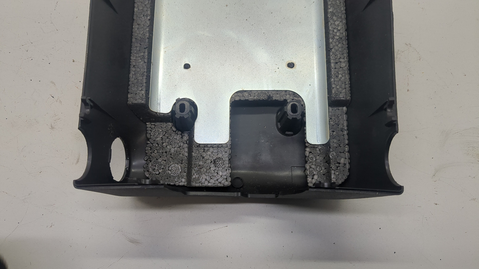 Кожух рулевой колонки