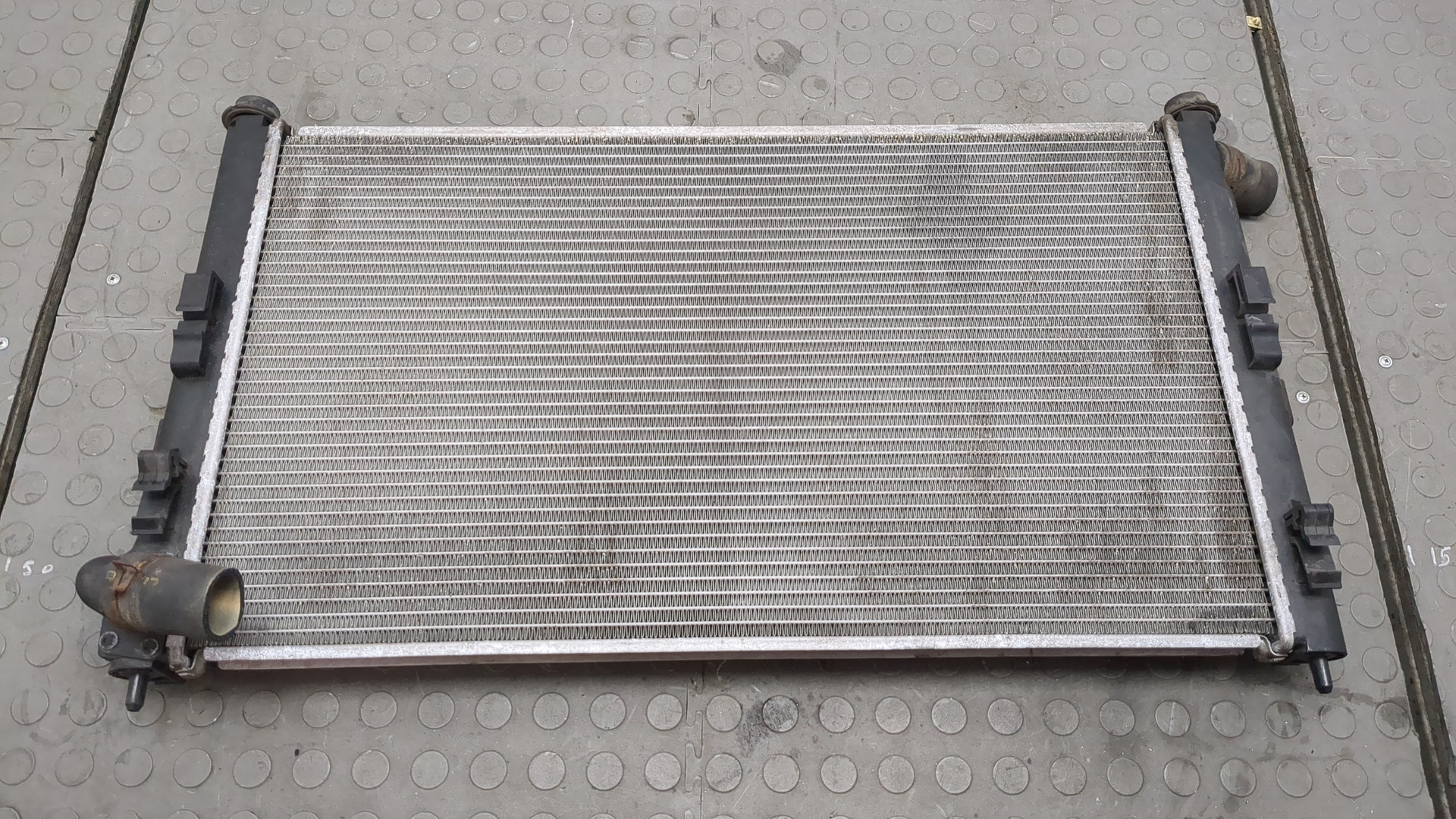 Радиатор охлаждения двигателя основной