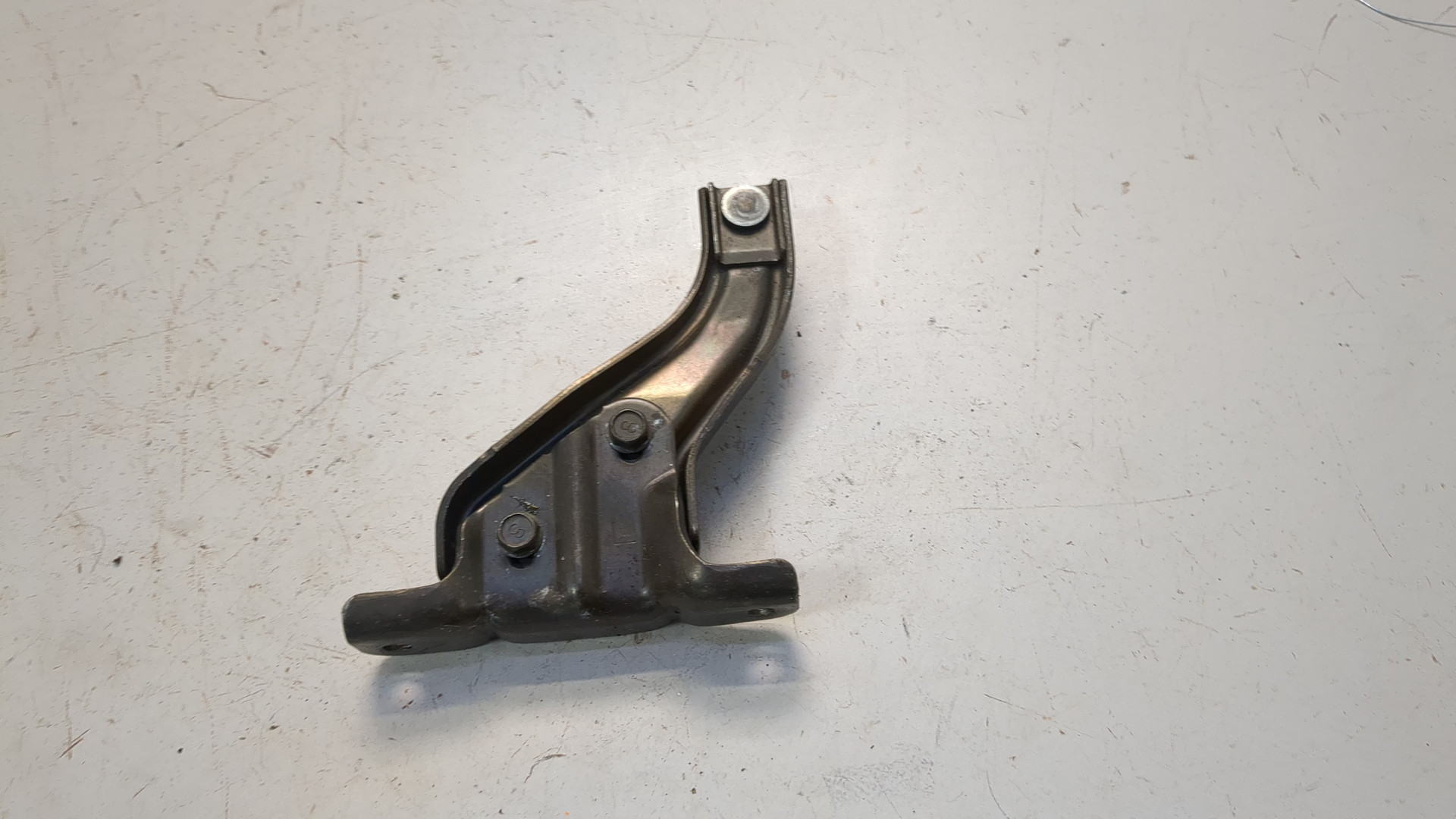 Механизм замка двери