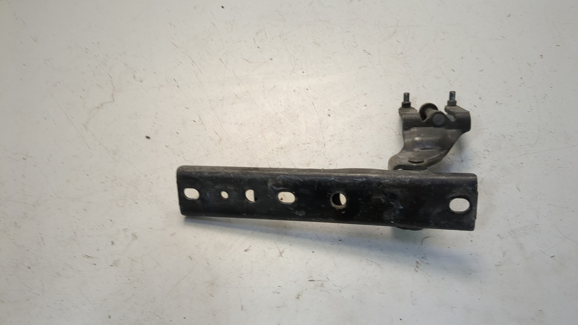 Механизм замка двери