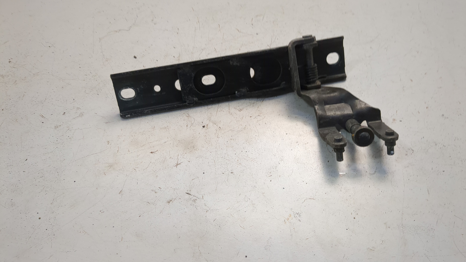 Механизм замка двери