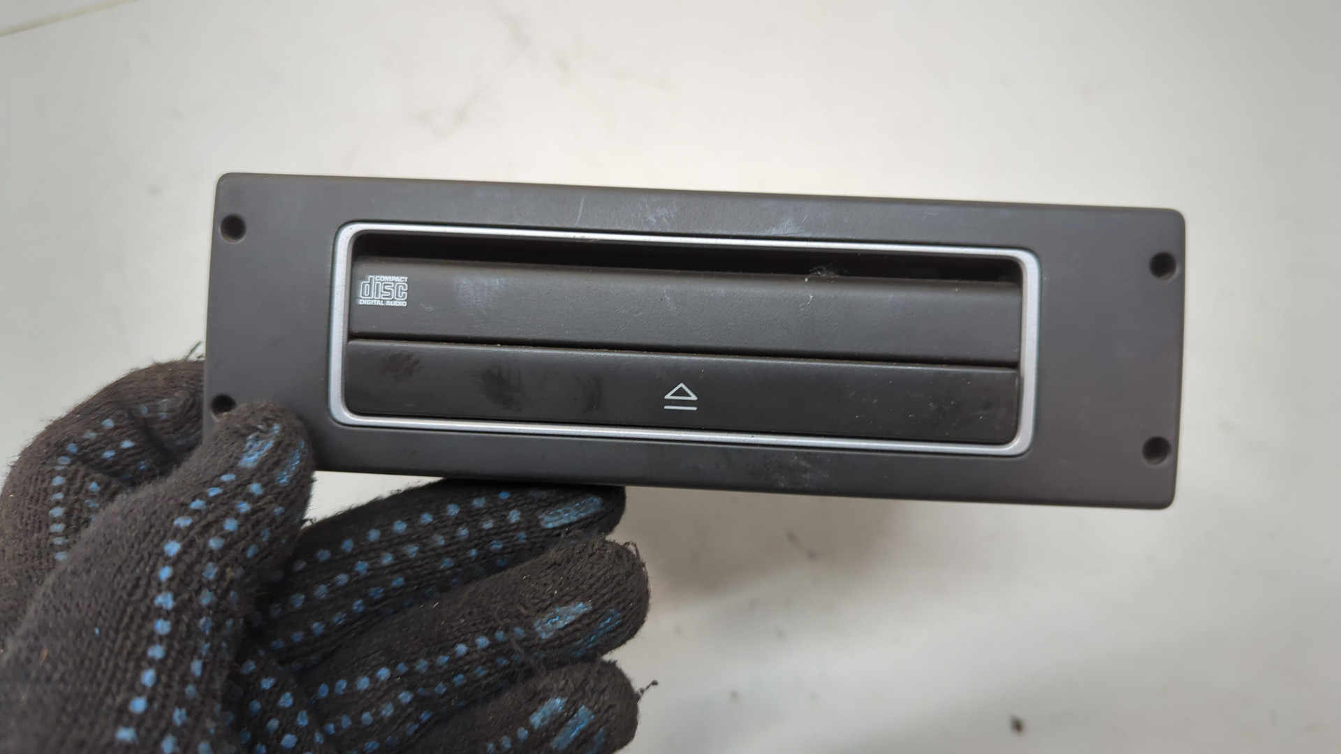 Проигрыватель CD/DVD